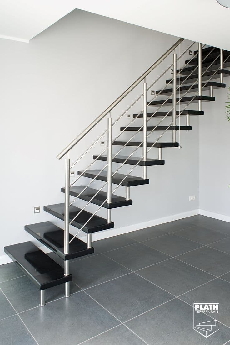 SS railing — Tragbolzentreppe (Hevea)