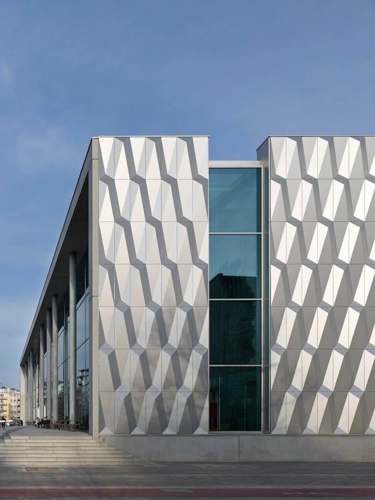 Structural ACP facade — Bauhaus Halensee In Berlin Fassade Gewerbe Industrie BauNetz Wissen