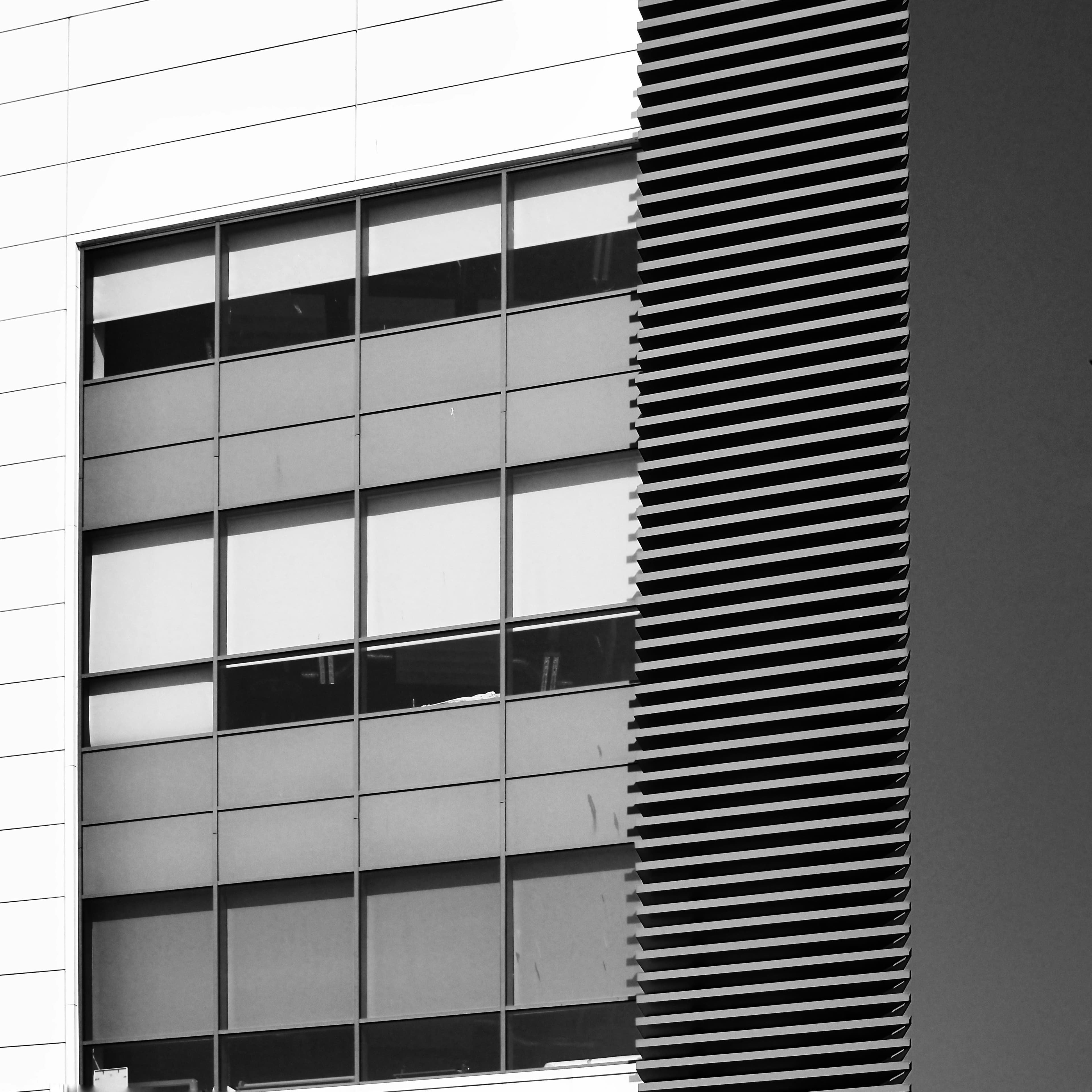 Structural ACP facade — Richard Williams PMqSt1V RBM