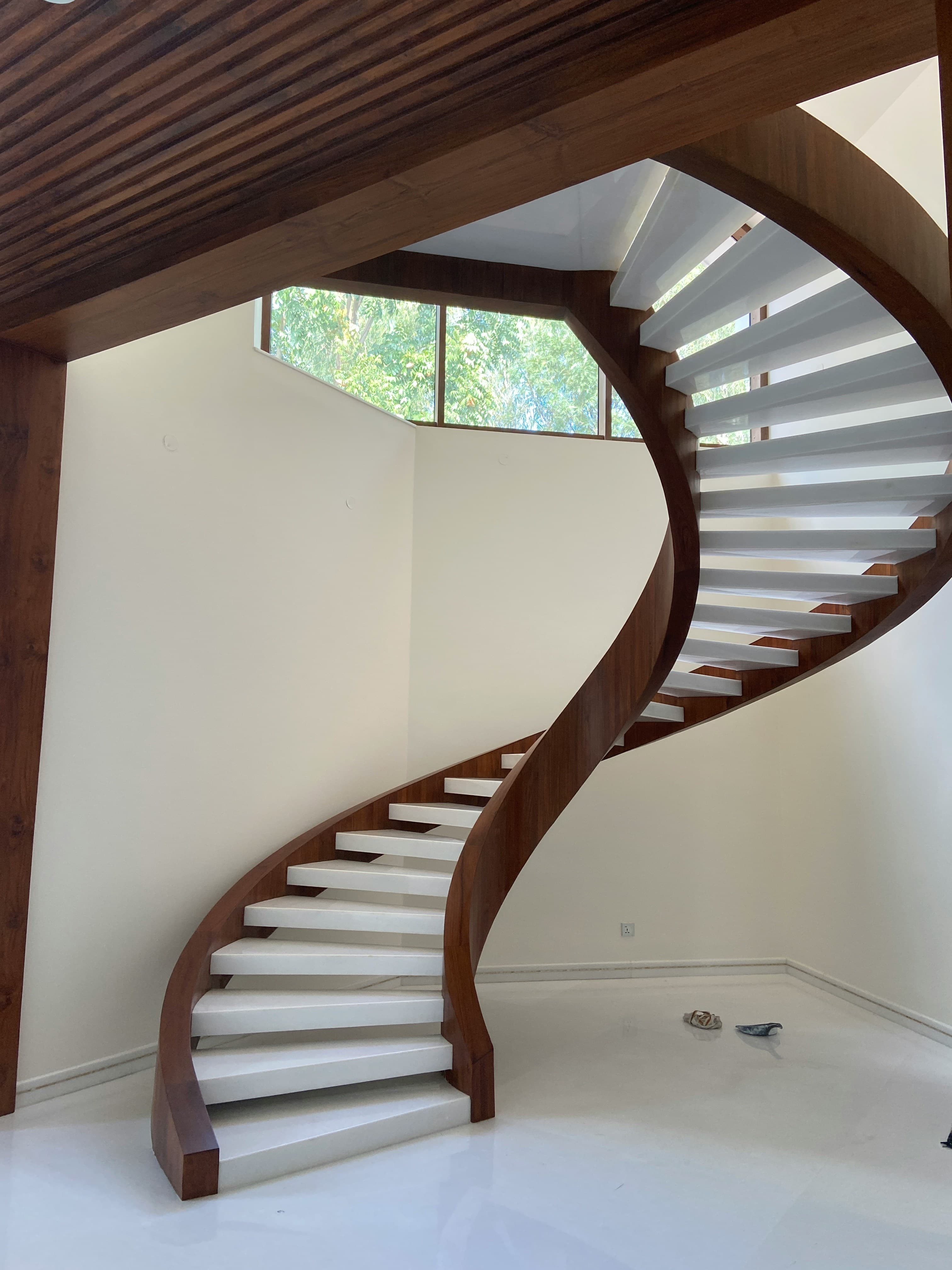 Custom staircase — Annie
