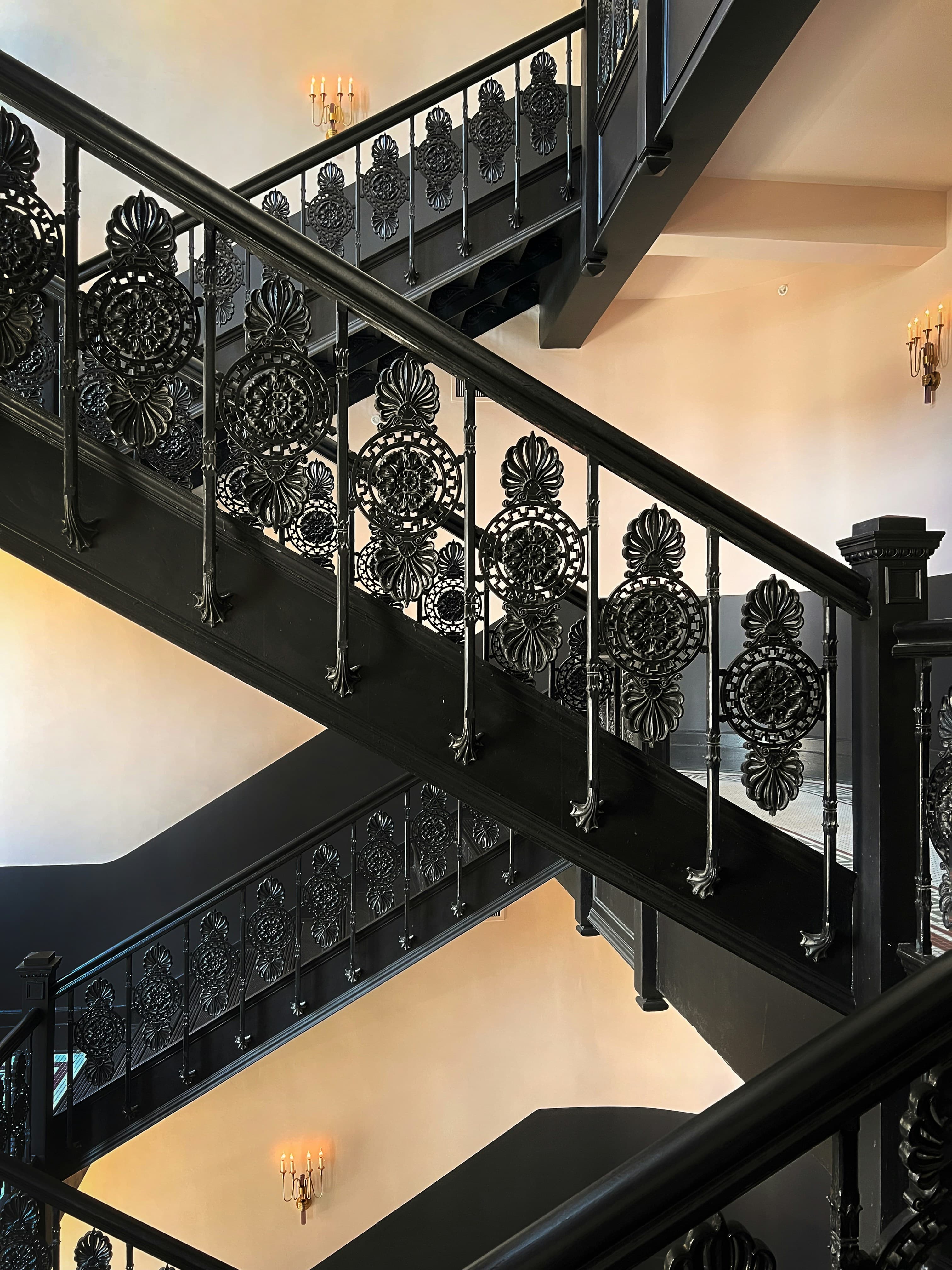 Custom staircase — Mk S