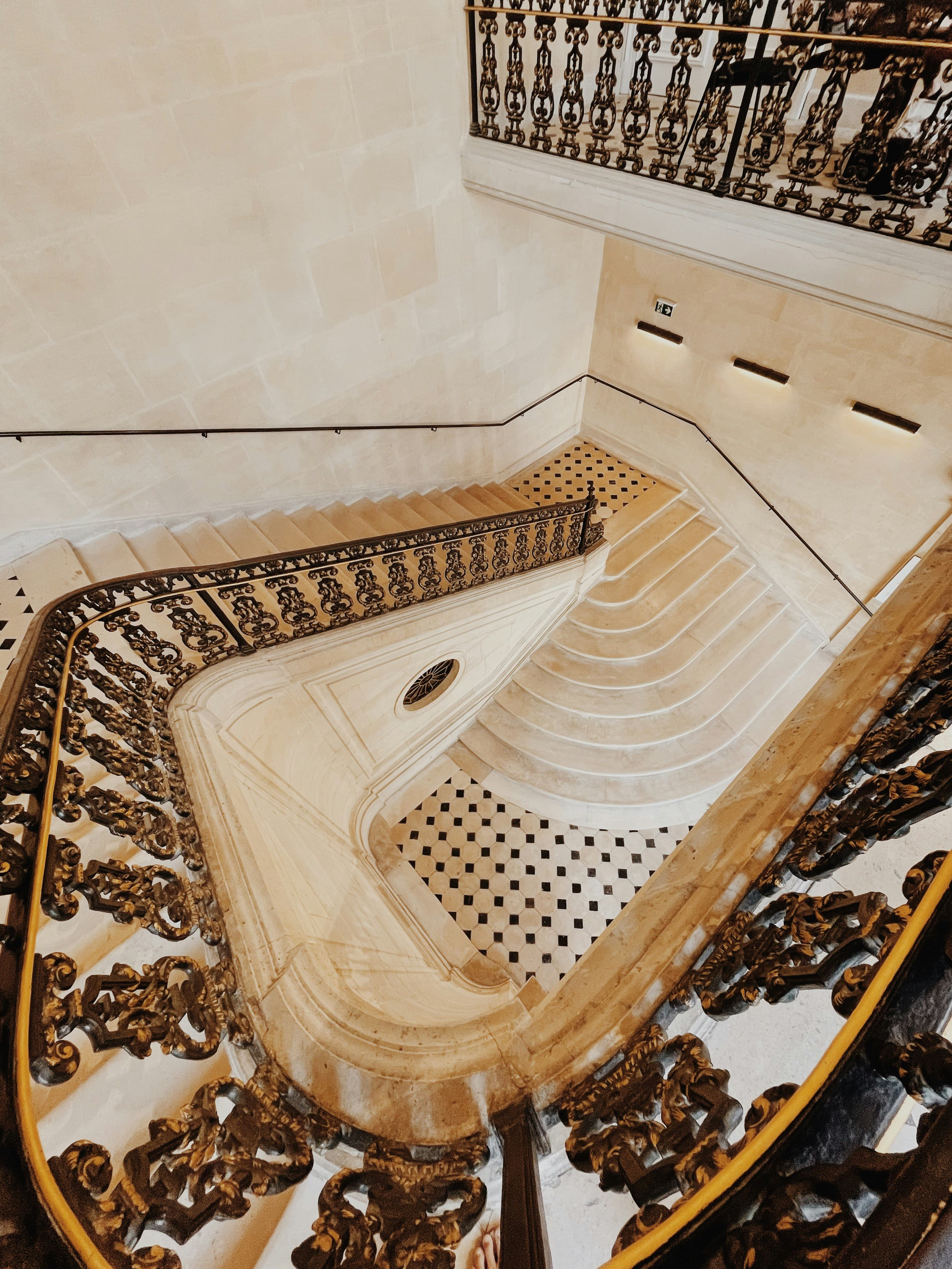 Custom staircase — Nella N