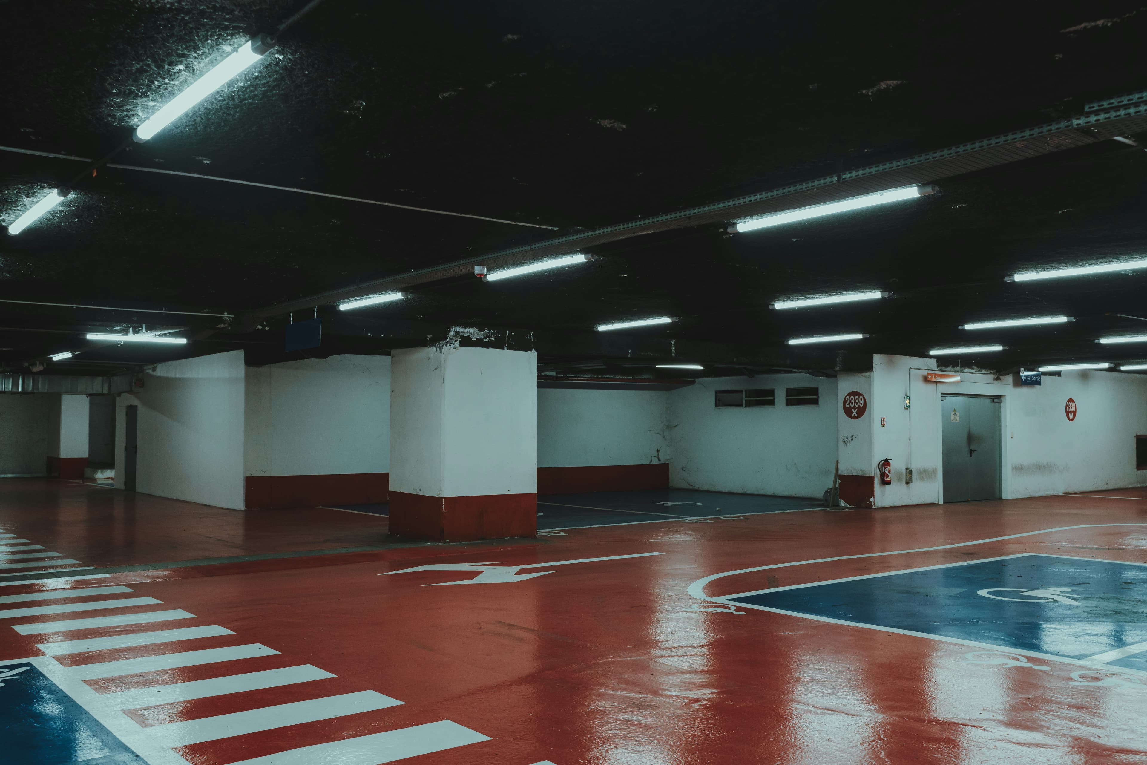 Specialized epoxy flooring โ Florian Olivo