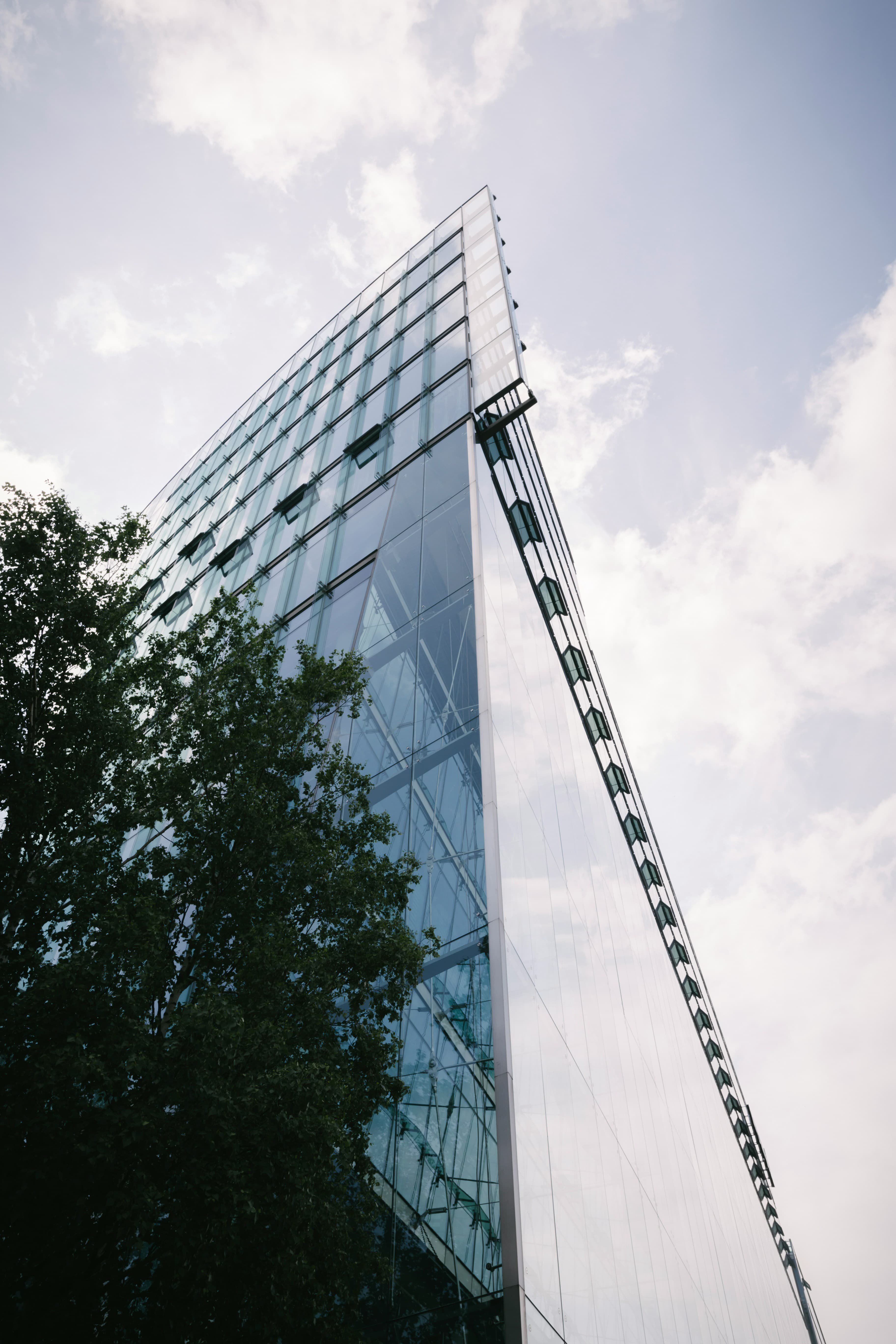 Facade glass — Colin Obrien H2N NgmsytI