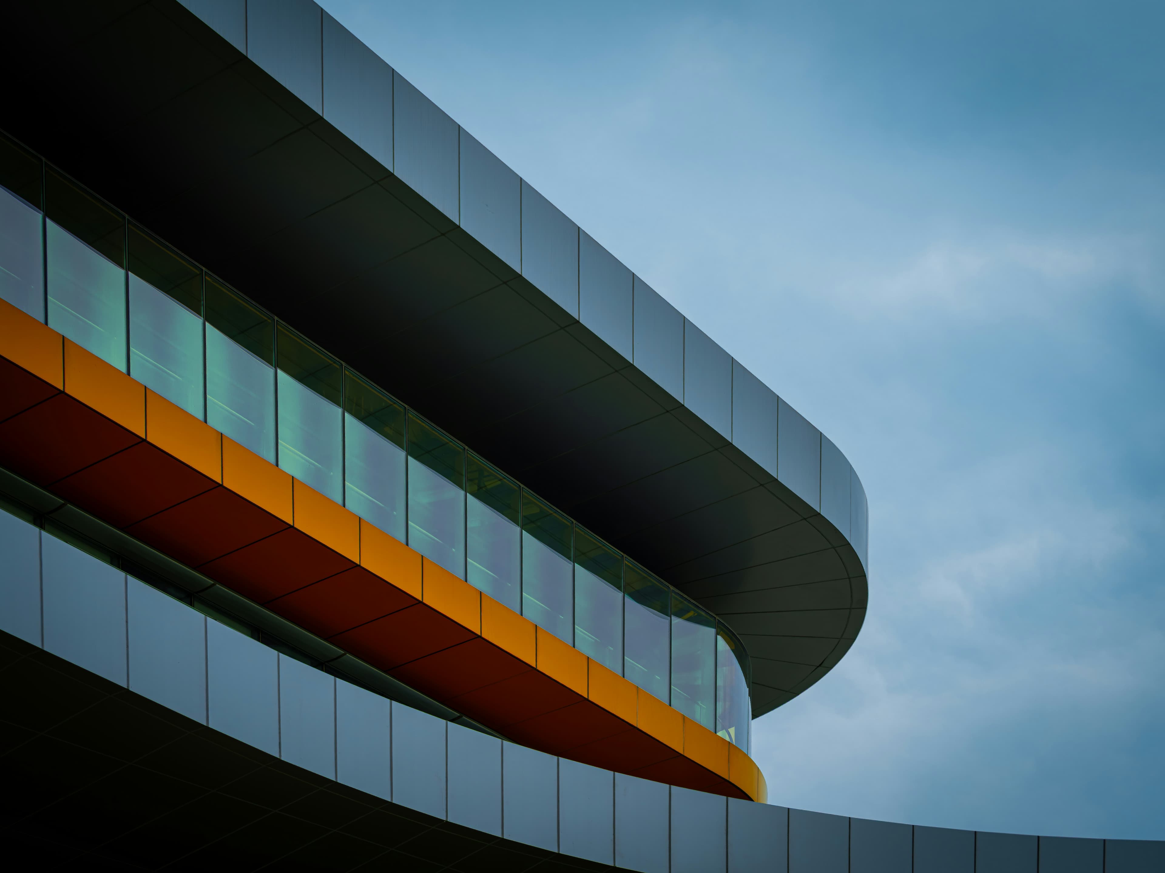 Facade glass — Declan Sun T8mLzCOgs Y