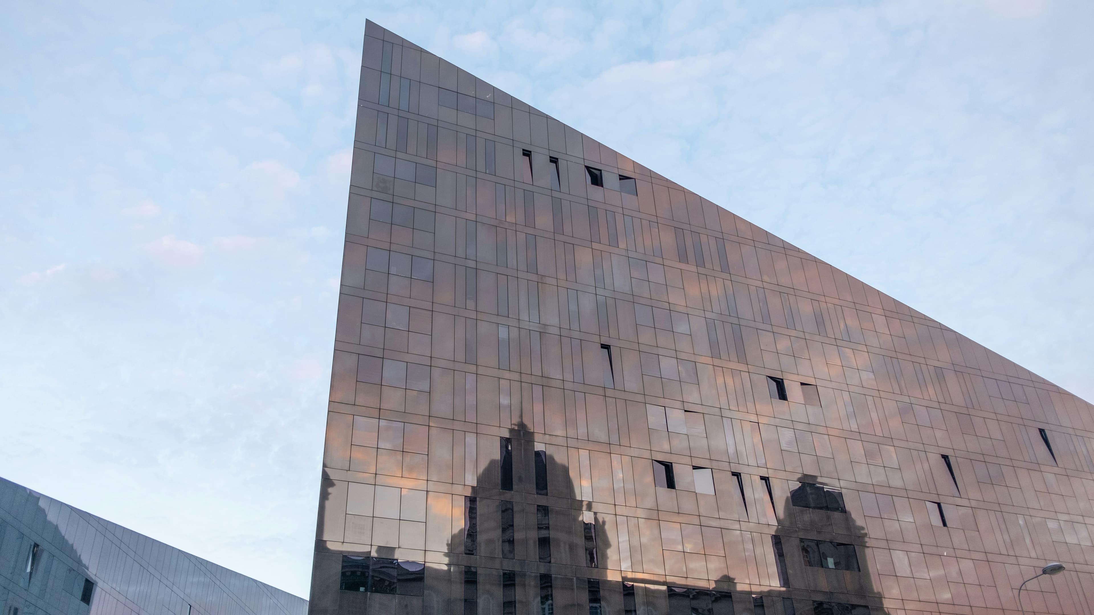 Facade glass — Gunnar Ridderstrom Rm BPA7 HhY