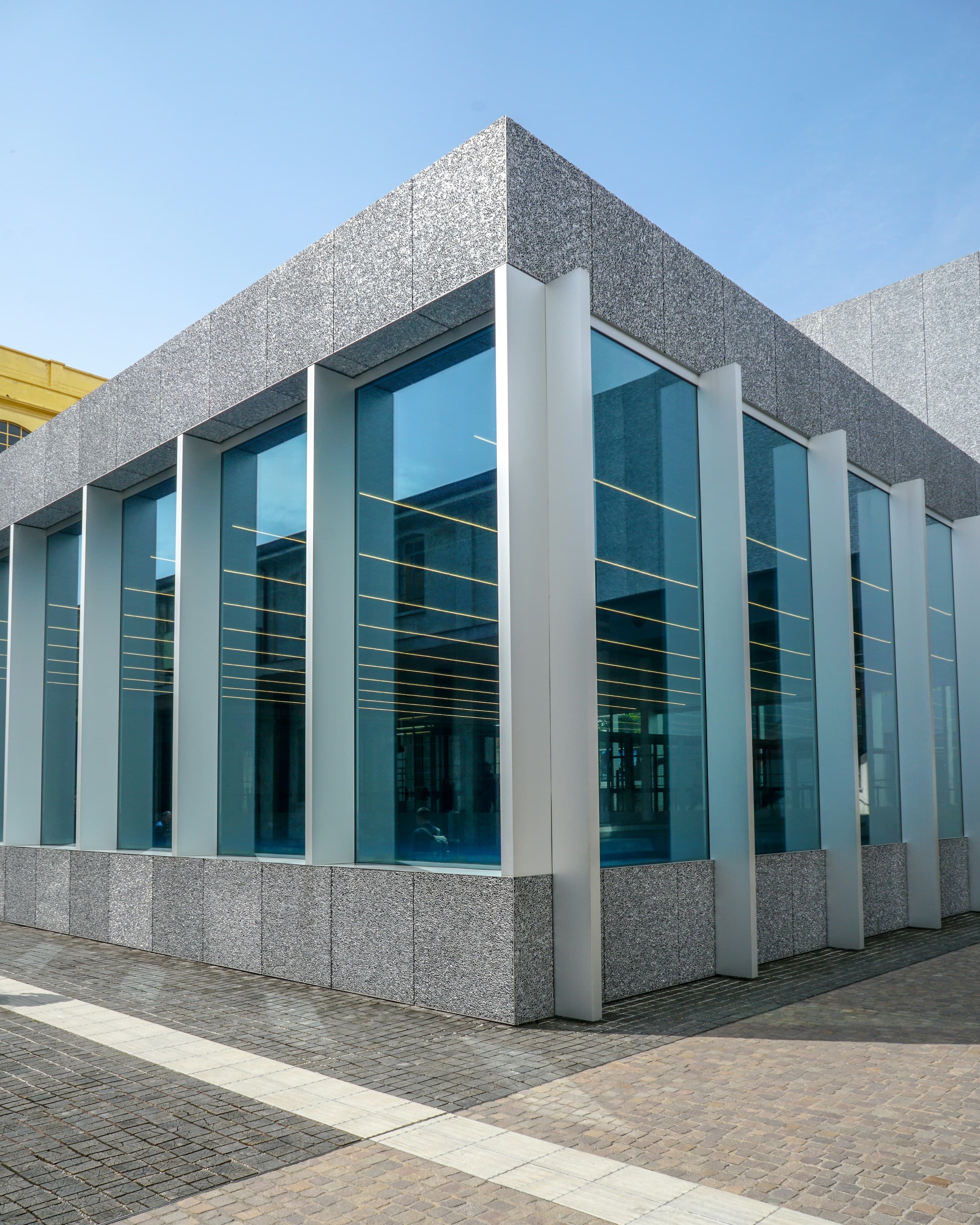 Facade glass — Louis Charron