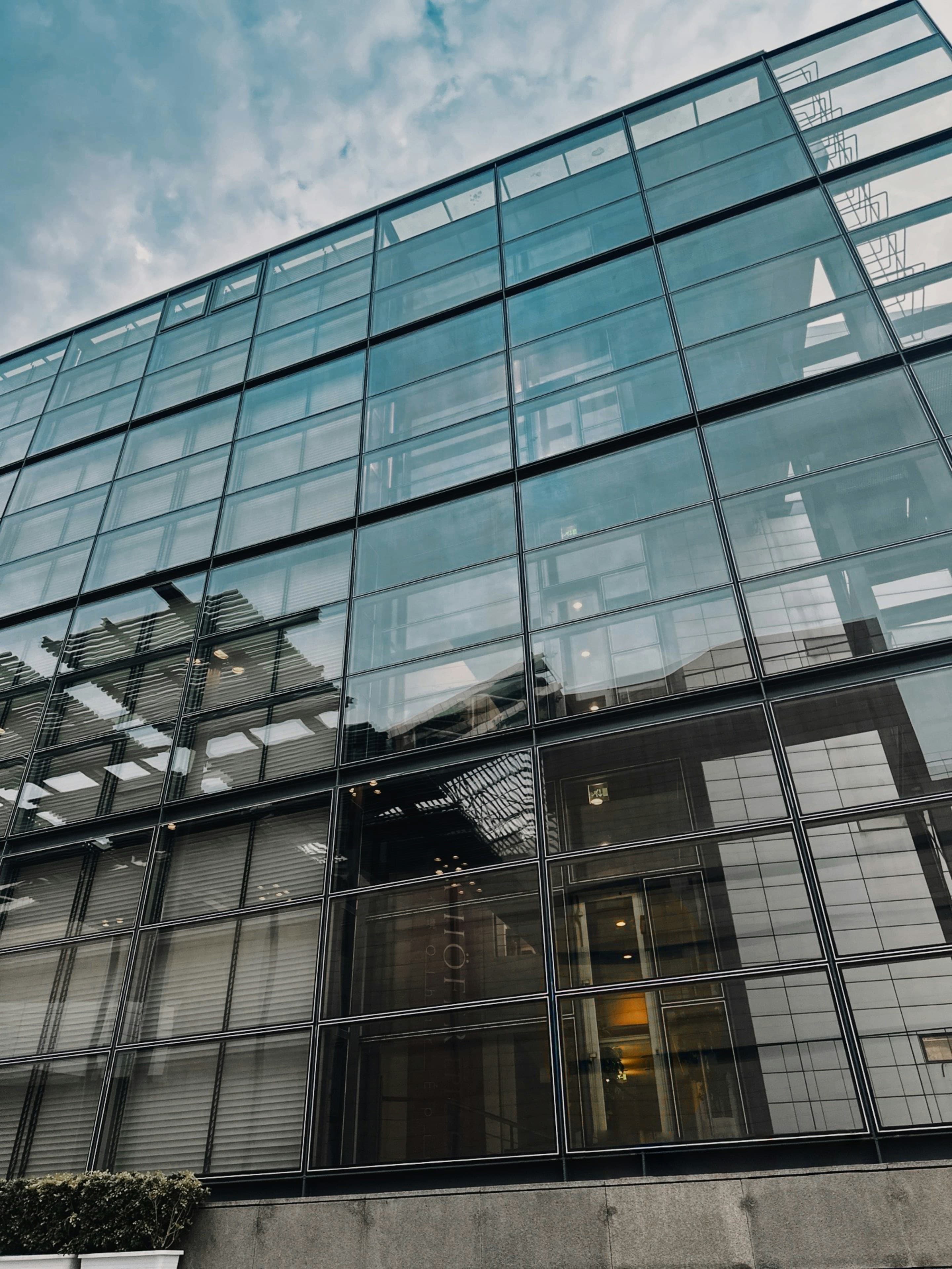 Facade glass — Macau Photography 5
