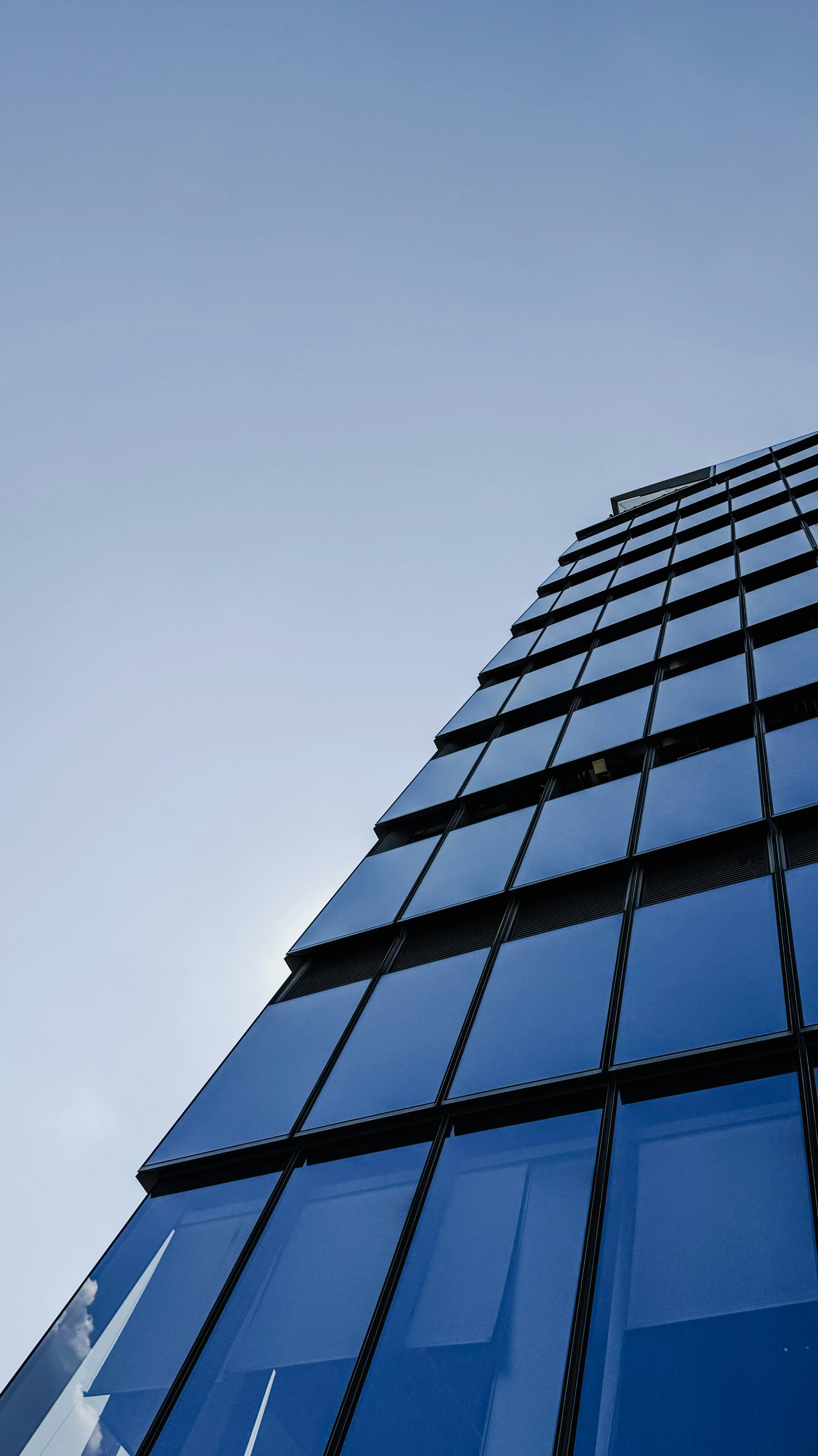 Facade glass — Ondrej Fara