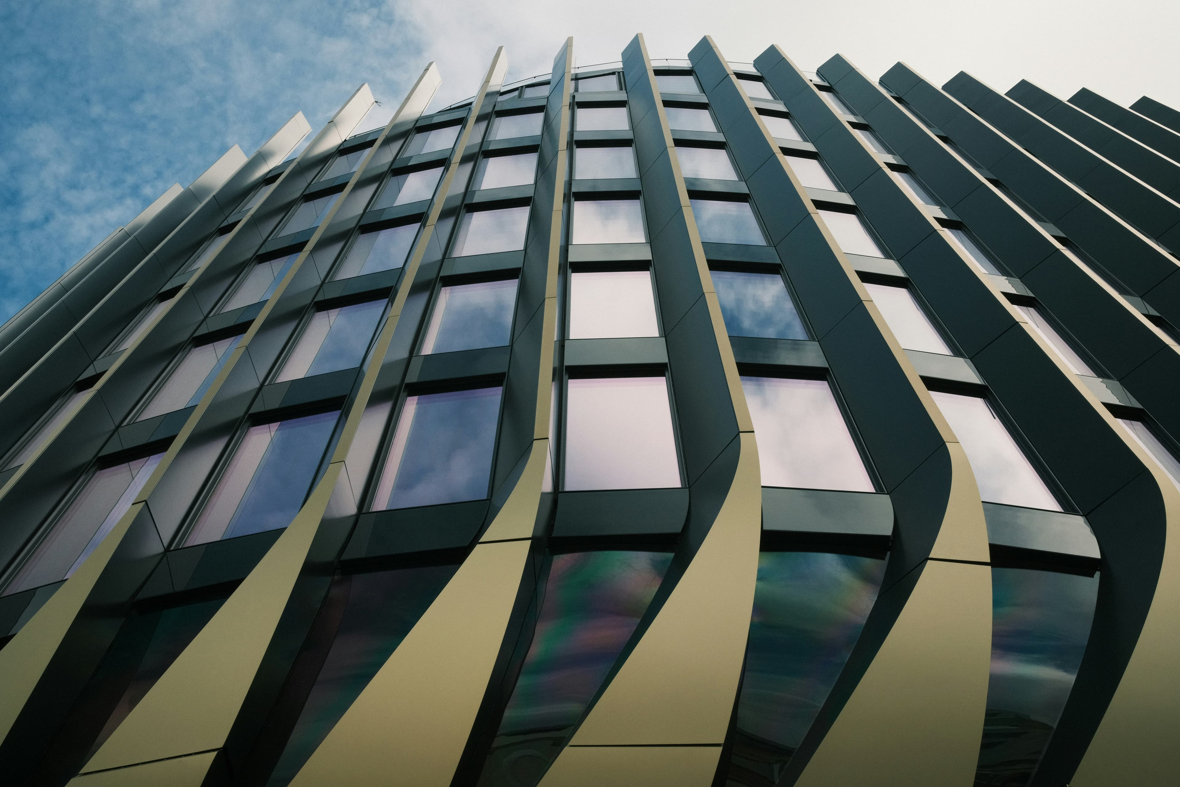 Facade glass — Roman