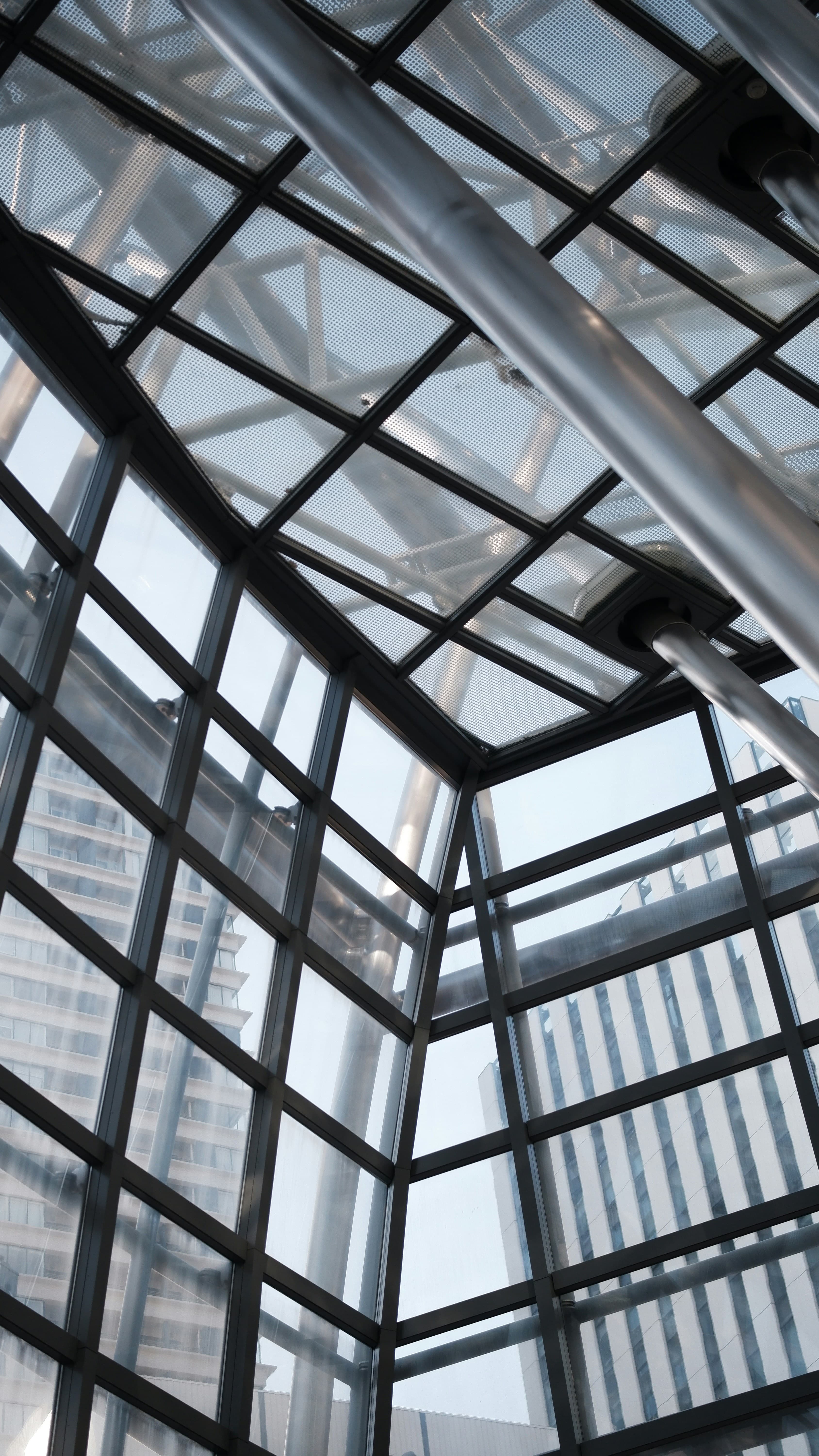 Facade glass — Ryo