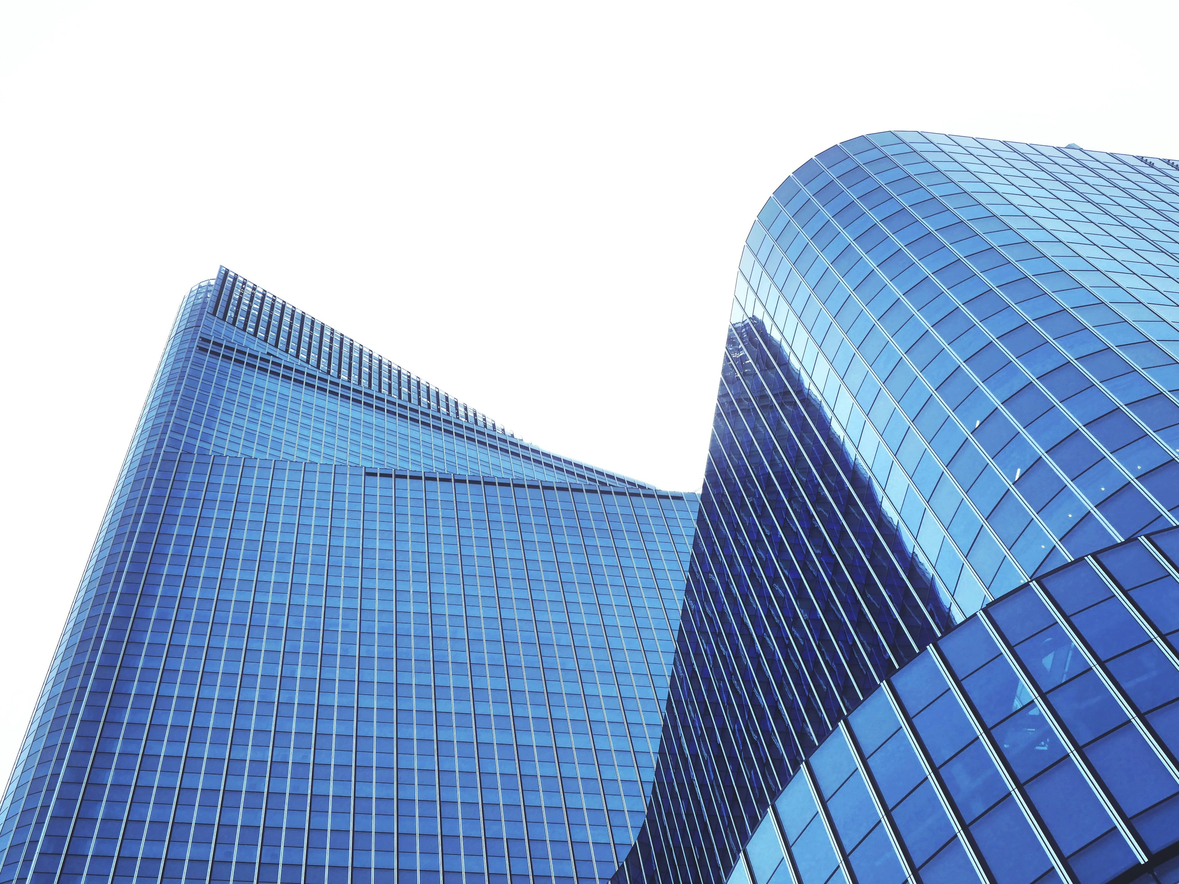 Facade glass — Umanoide