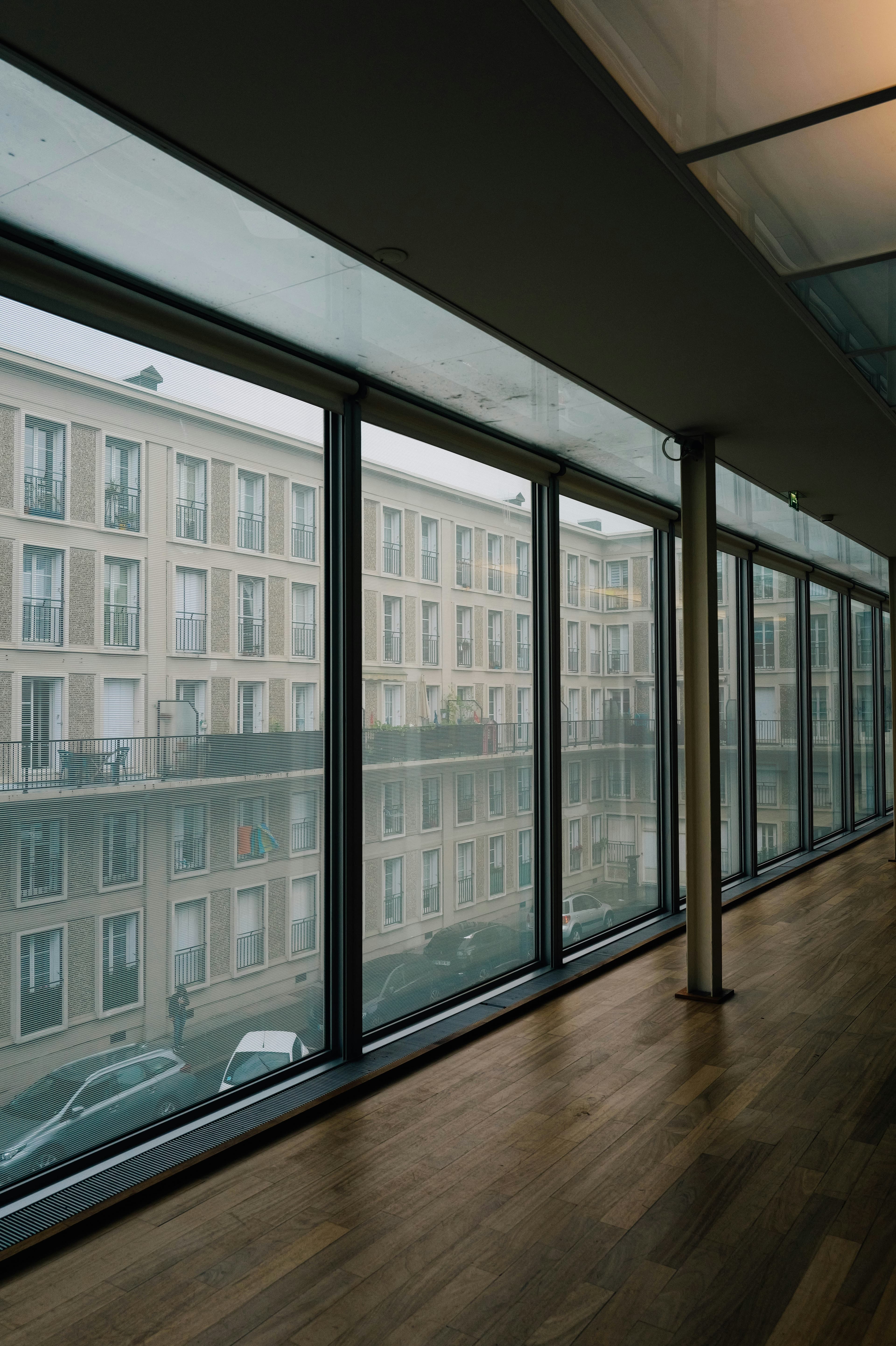 Architectural glass — Adrien Olichon 7yvB O1BTY