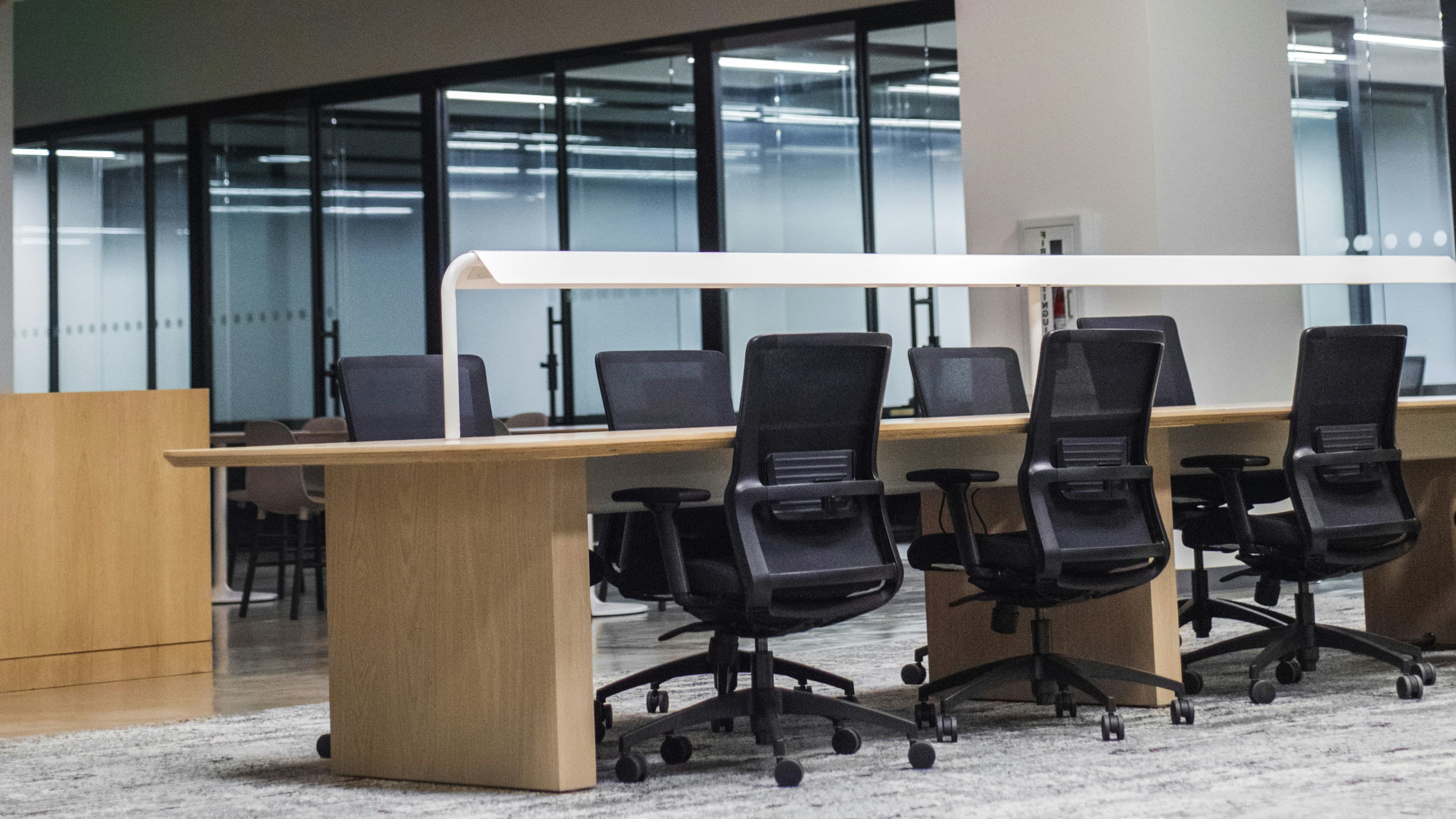 Modern office interior — Infralist Com