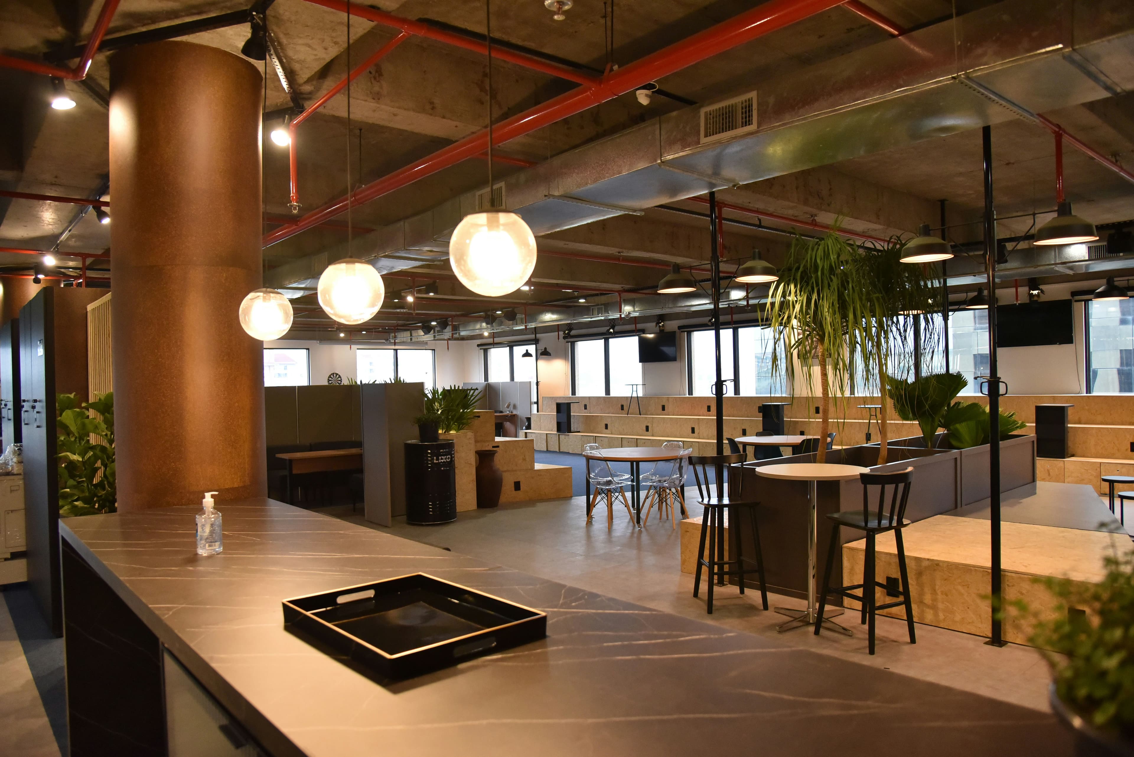 Modern office interior — Muriel Donzellini MdU _WwWlfc