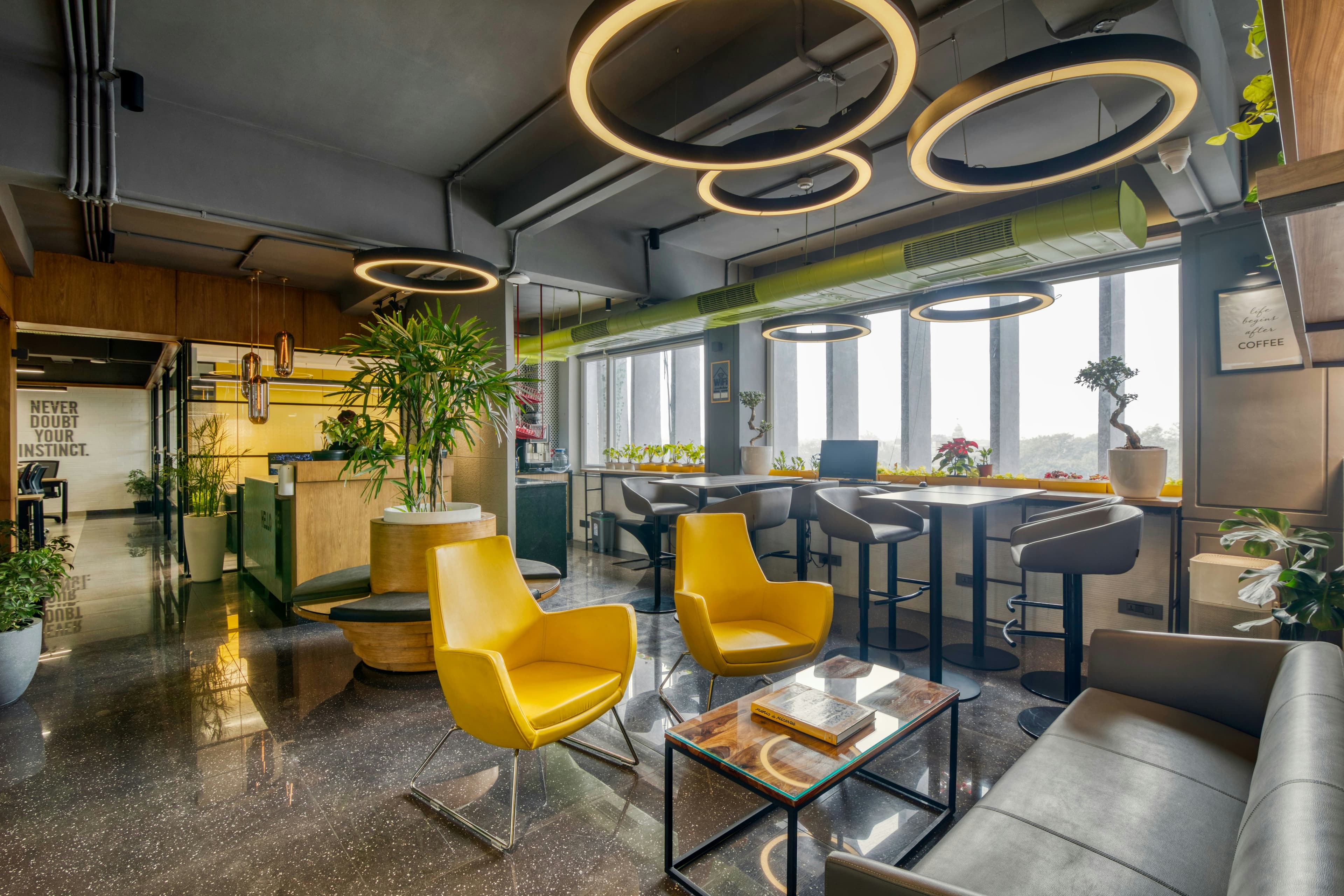 Modern office interior — Myhq Workspaces Becc3eg9 L0
