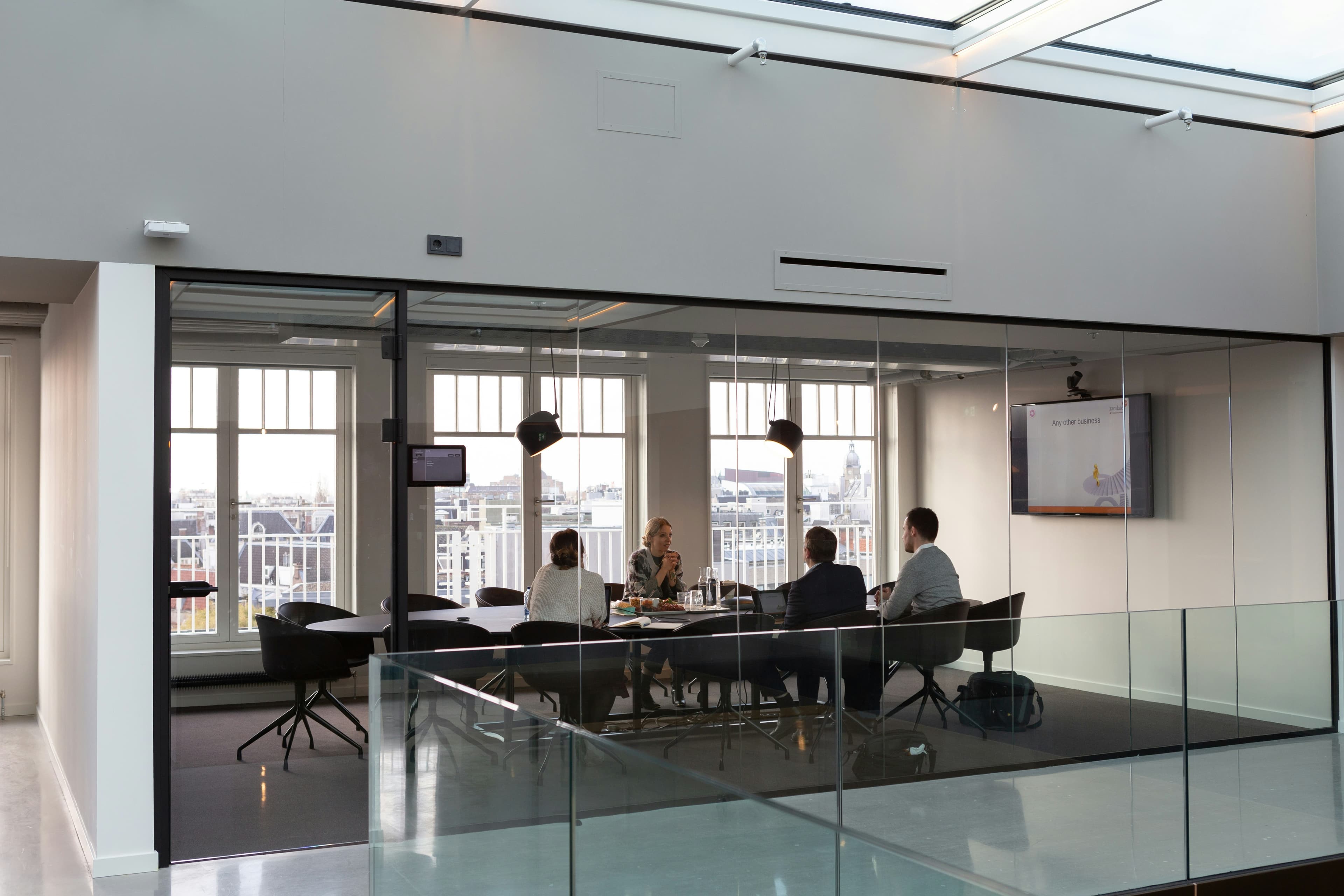 Modern office interior — Rodeo Project Management Software ONe SnuCaqQ