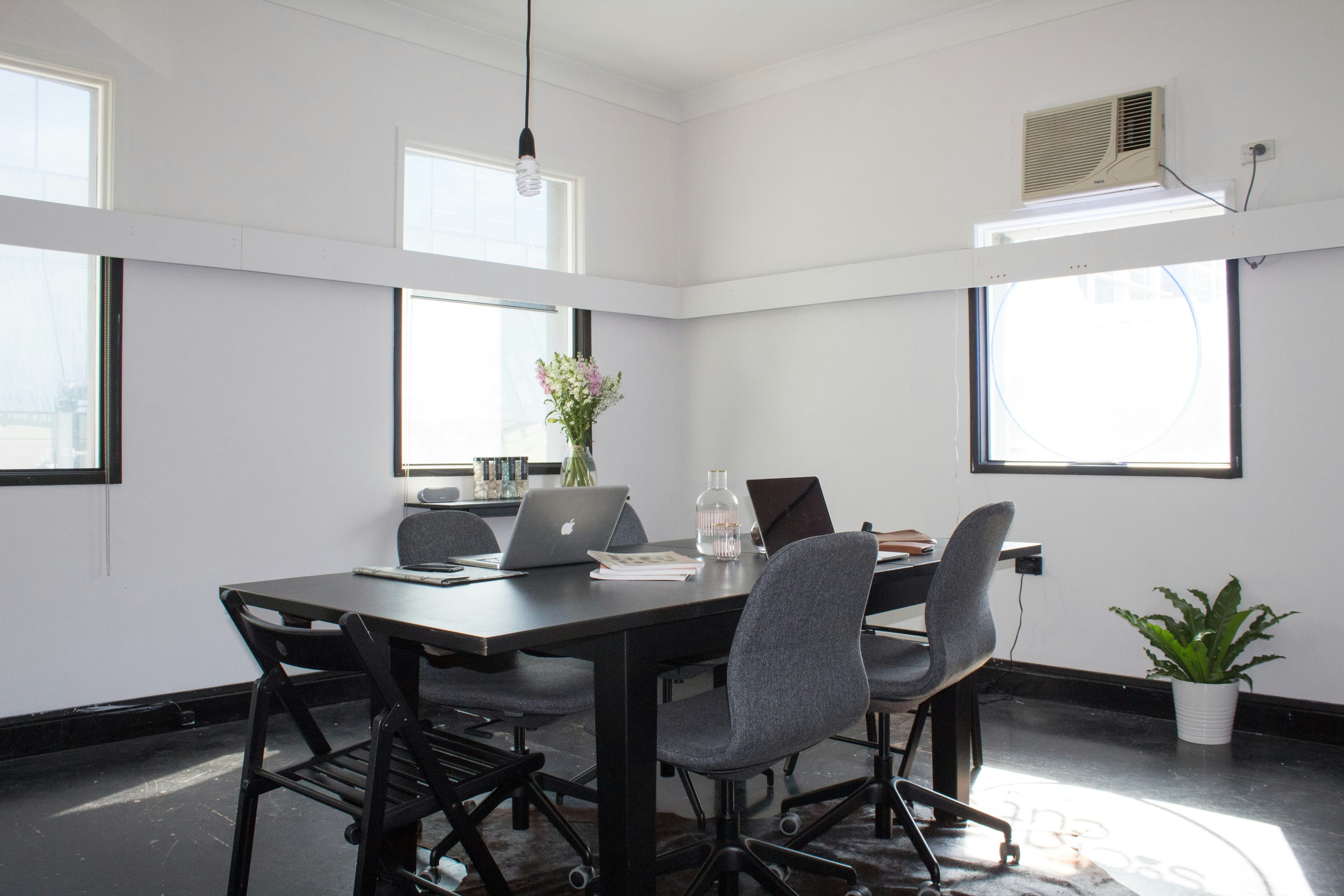 Modern office interior — S O C I A L C U T