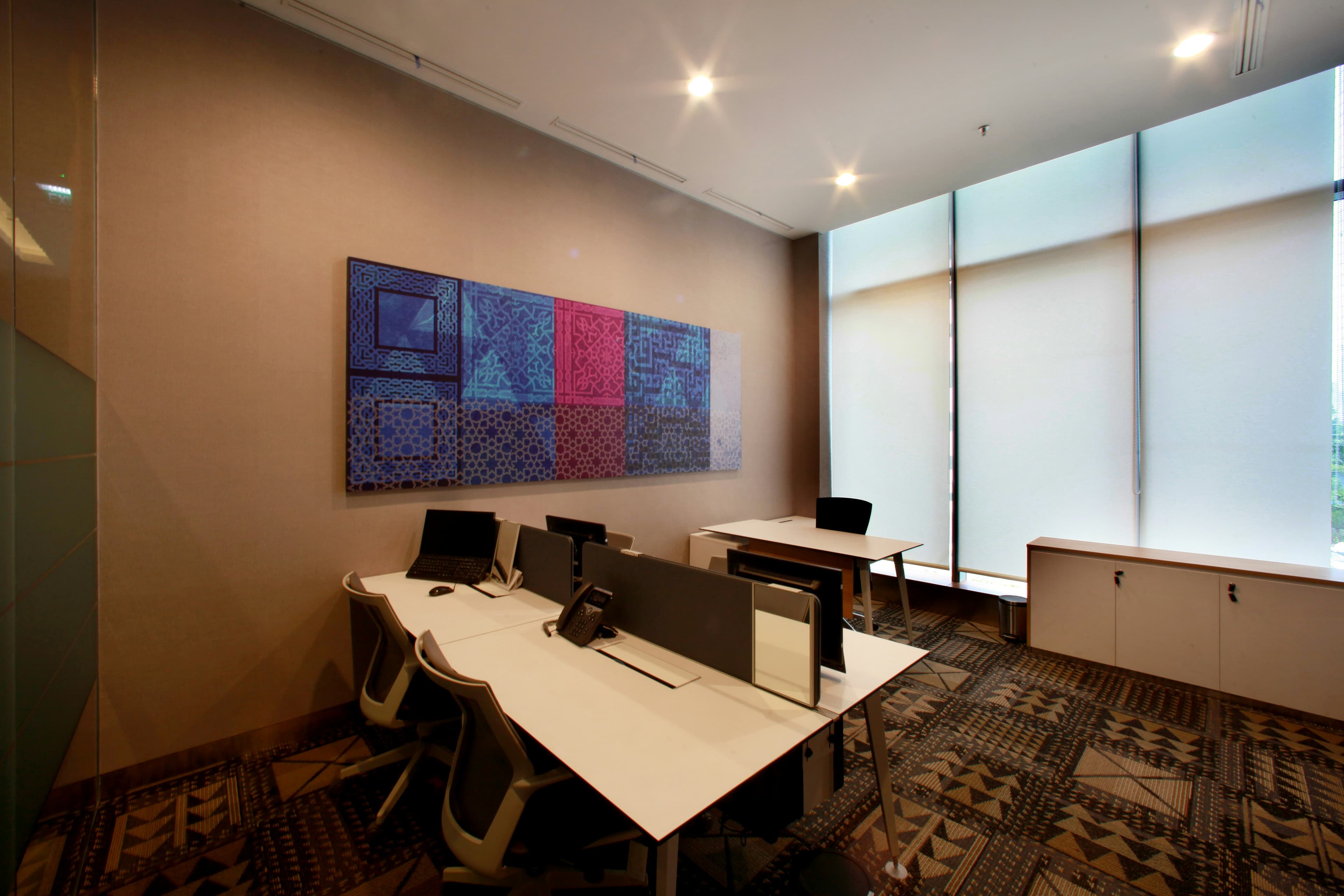 Modern office interior — Zein Zain